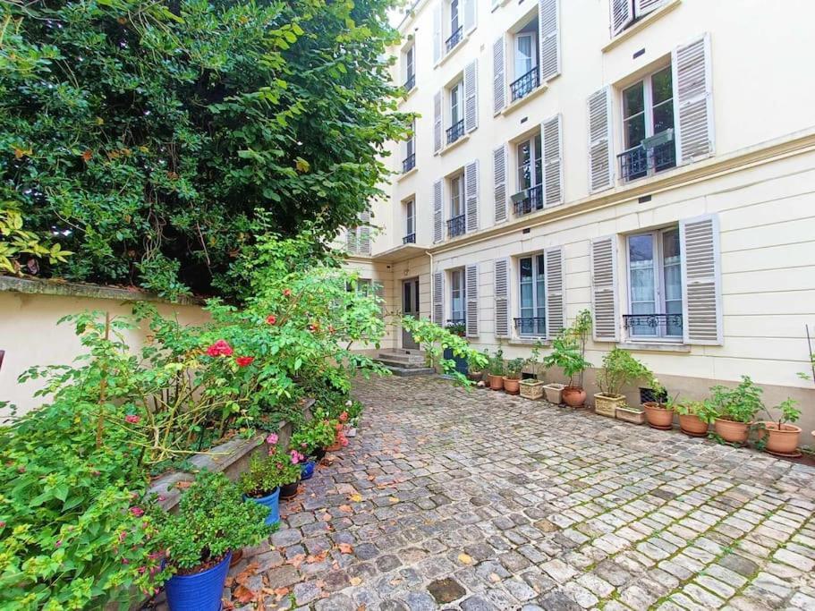 Au Petit Trianon Bleu Apartment Версал Екстериор снимка