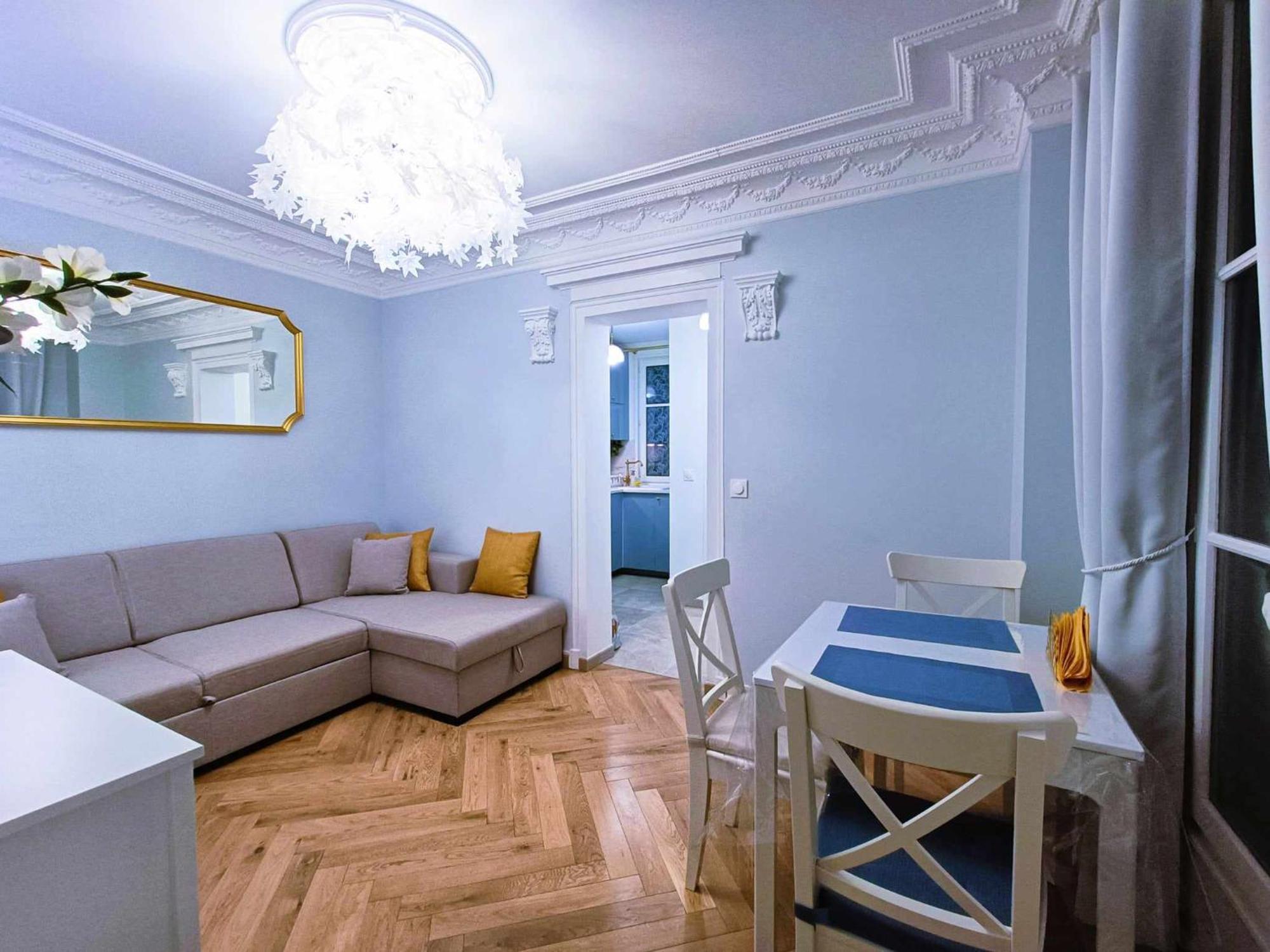 Au Petit Trianon Bleu Apartment Версал Екстериор снимка
